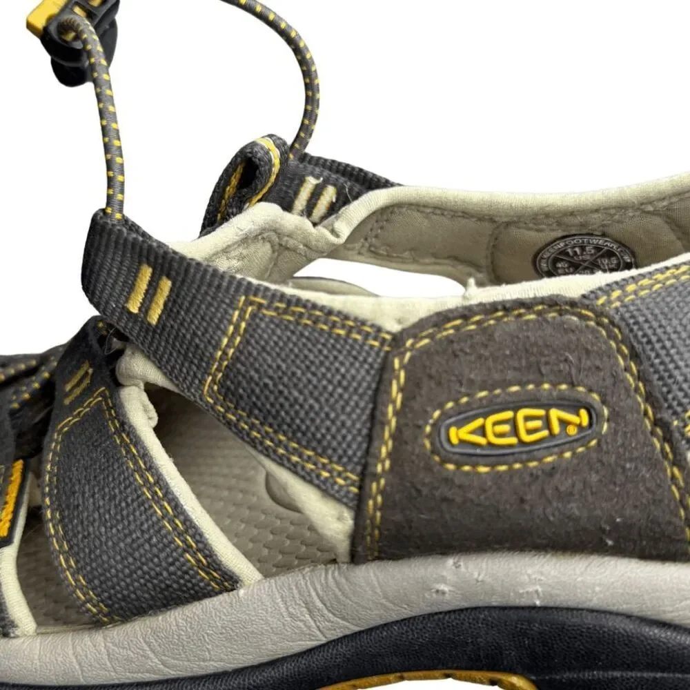 Keen Men's‎ Closed Toe Newport Sandals Black Cream Size 11.5